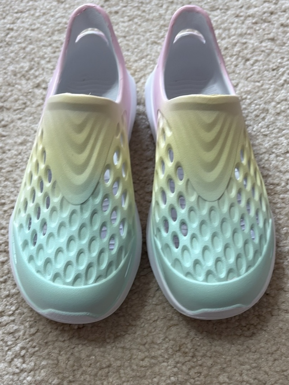 Kids Pastel Gradient Slip-On Water Shoes Size 13